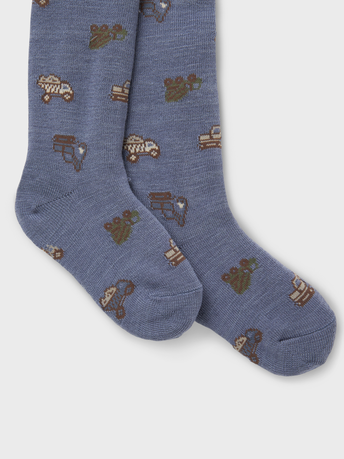 model_shot-front_full